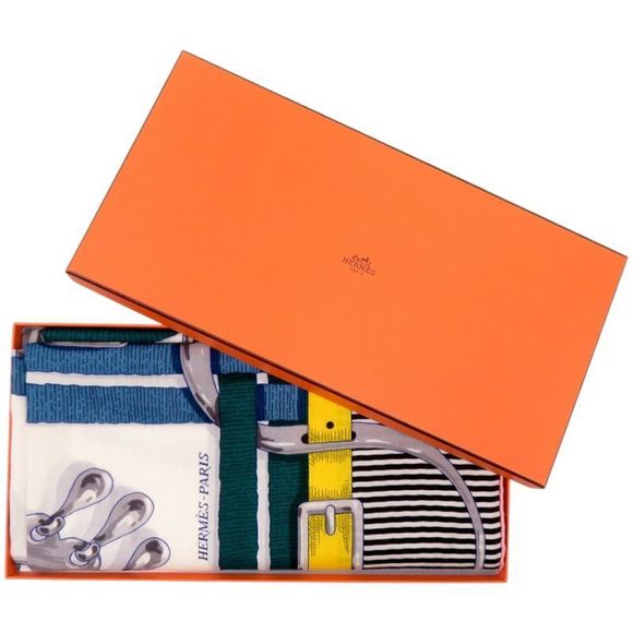 Hermes Carre Geant Carre 140 MORS A Jouets Horsebit Cashmere Silk Black Scarf - Picture 2 of 4